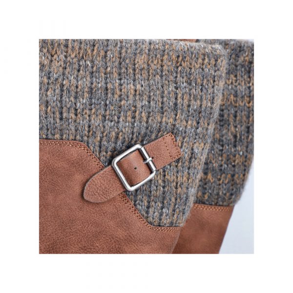 Botte femme Talon carré Doublure chaude Imperméable Mi-botte dame Mollet large RIEKER 94692-24 coloris marron. Vue d'un détail de la tige : boucle et bride fantaisies.