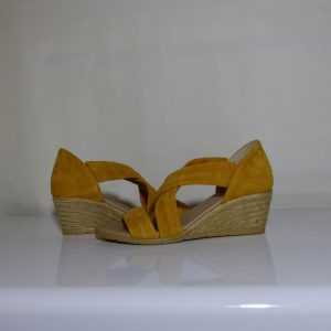 Sandales cuir femme à brides souples et à talon compensé coloris jaune PINAZ