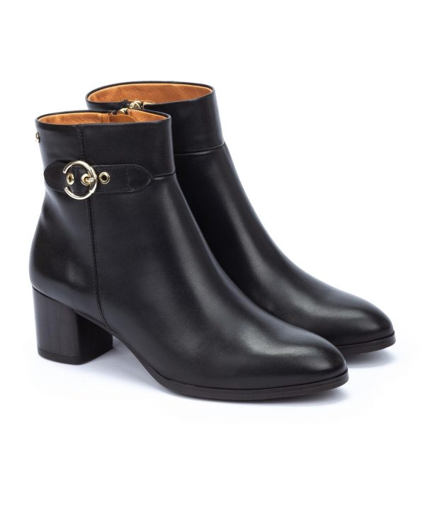 Bottine cuir femme Talon décroché Dessus sans couture Doublure cuir Bout en amande PIKOLINOS Calafat W1Z-8588 Coloris noir. Vue d'ensemble de biais avant de deux chaussures.