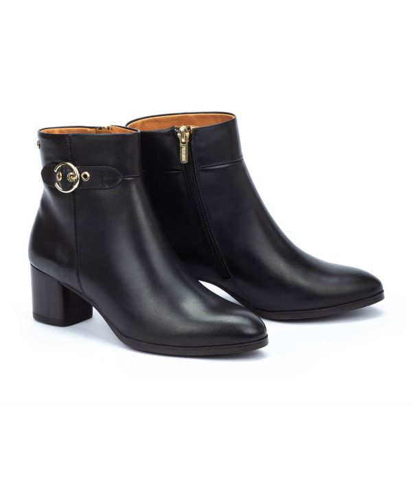 Bottine cuir femme Talon décroché Dessus sans couture Doublure cuir Bout en amande PIKOLINOS Calafat W1Z-8588 Coloris noir. Vue de deux chaussures. Vue du zip intérieur de la chaussure gauche.