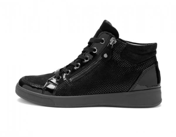 Bottine femme Cuir Semelle plate Fermeture par zip + lacets Talon compensé ARA 1224499-31 Coloris noir vernis noir. Vue du profil extérieur d'une chaussure gauche laissant apparaître la fermeture éclair le long du lacet.