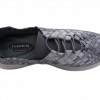 Chaussure extensible basket basse femme Tressé élastique à enfiler ROCK SPRING 3 coloris gris métal, beige ou vert métal. Vue de dessus d'une chaussure gauche gris métal.