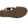 Sandale cuir femme semelle plateforme compensée larges brides croisées coloris camel EVA FRUTOS. Vue de la semelle de dessous d'une chaussure gauche.