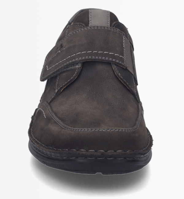 Chaussure homme Velcro élastique Cuir Doublure cuir Extra large Semelle intérieure amovible JOSEF SEIBEL new anvers 15 Coloris marron. Vue de l'arrière d'une sneakers droite faisant apparaître les coutures de montage doublées.