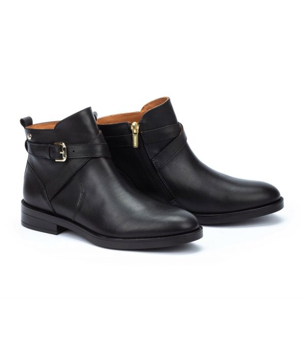 Boot cuir souple femme Talon plat Dessus sans couture Fermeture éclair PIKOLINOS PUERTOLLANO Coloris noir. Vue du zip intérieur de la chaussure gauche.