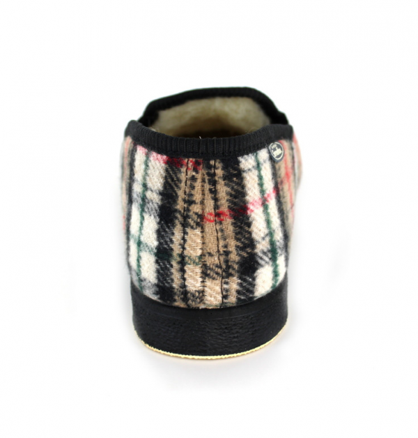 Chausson homme doublé laine chaude Pantoufle Semelle épaisse Dessus sans couture SEMELFLEX Calomust écossais beige. Vue du talon d'une chaussure.