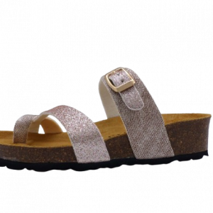 Tongs femme Entre doigt Semelle ergonomique cuir sur liège Boucle ajustable Claquettes dame Talon compensé LA MAISON DE L'ESPADRILLE Coloris beige nude. Vue d'ensemble du côté extérieur d'une chaussure gauche montrant la boucle de réglage de la largeur.