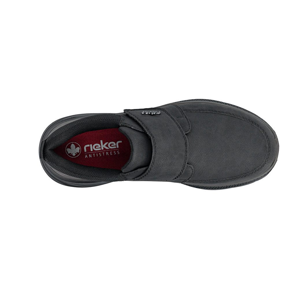 Chaussure basse homme Scratch Semelle souple Sneakers Simili cuir RIEKER B1854 Coloris noir. Vue de dessus d'une tennis gauche montrant une partie de la semelle intérieure.
